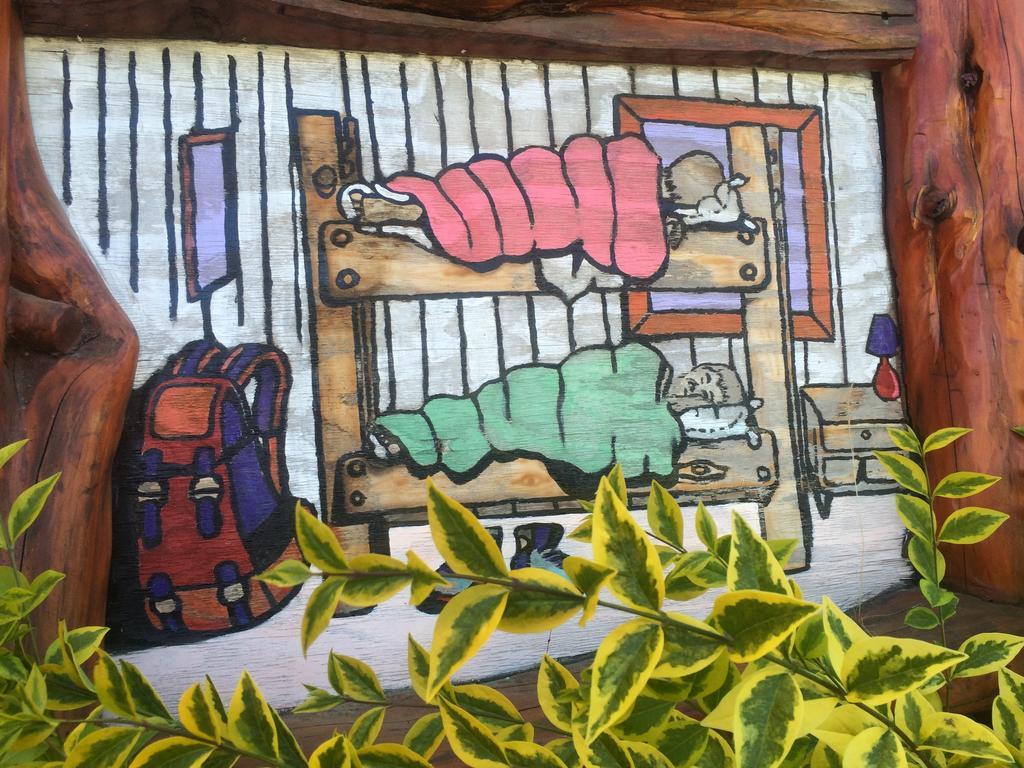 Wood House Hostel San Carlos de Bariloche Luaran gambar